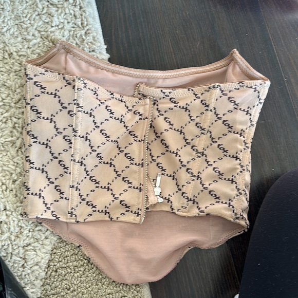 White fox strapless top - Picture 3 of 3